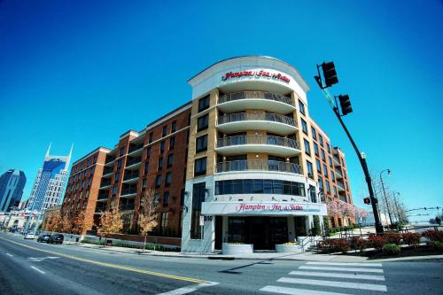 Hampton Inn & Suites Nashville-Downtown