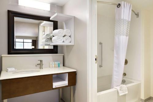 2 bedrooms, 3 beds