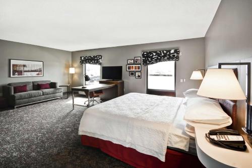 Hampton Inn & Suites Columbus-Easton Area