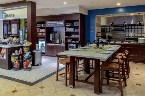 Hilton Garden Inn Niagara-on-the-Lake Hilton Garden Inn Niagara-on-the-Lake