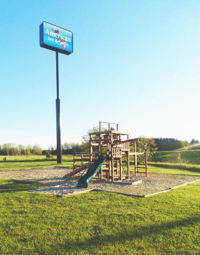 American Inn and Suites Houghton Lake - image 8