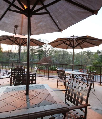 Hampton Inn Boston/Peabody - image 14
