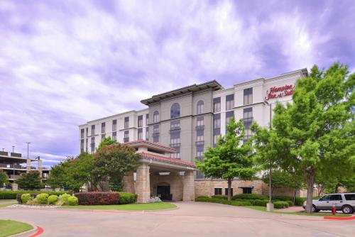 . Hampton Inn & Suites Legacy Park-Frisco