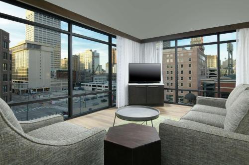 Hilton Garden Inn Memphis Downtown - image 9