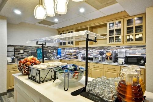 Homewood Suites by Hilton Phoenix-Biltmore