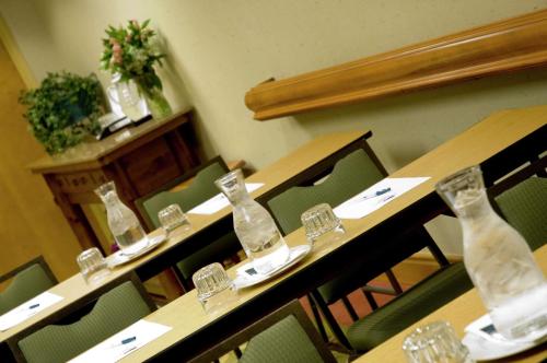 Homewood Suites by Hilton Phoenix-Biltmore - image 7