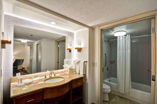 2 bedrooms, 4 beds