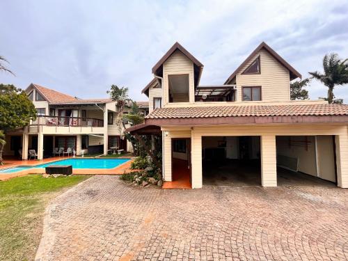 A szálláshely kívülről, The Wood House in Richards Bay