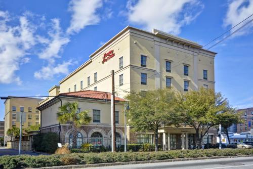 Hampton Inn By Hilton And Suites Savannah Historic District
