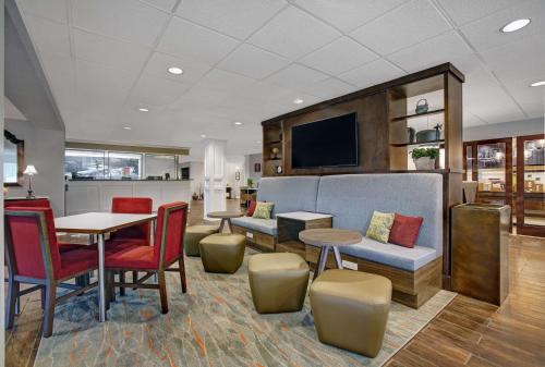 Hampton Inn Salisbury - image 9