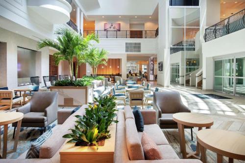 Lobby, Embassy Suites by Hilton Tampa Downtown Convention Center in Tampa City Center