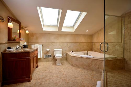 Queen Suite