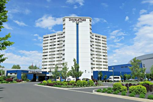 DoubleTree by Hilton Spokane City Center