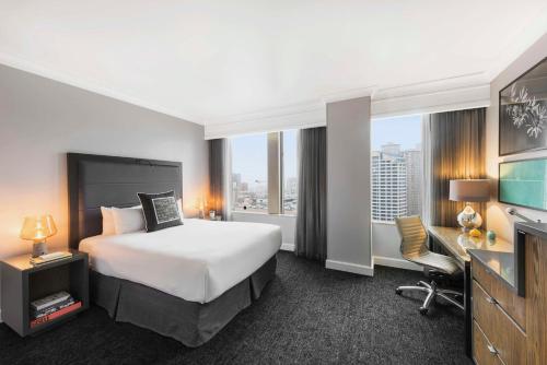 Motif Seattle a Destination by Hyatt Hotel - image 14