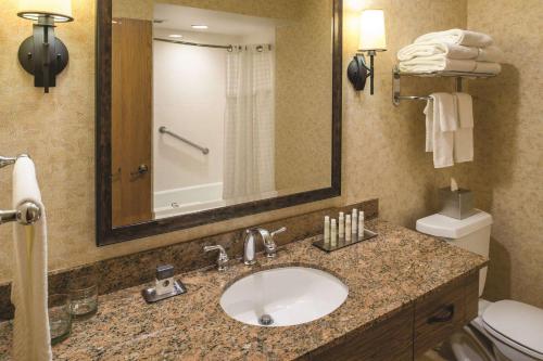 西雅图机场希尔顿逸林酒店