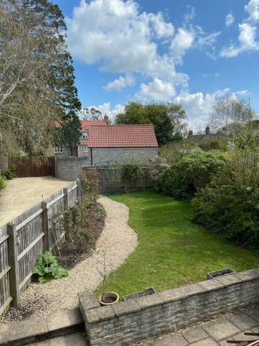 Wayside Cottage - Cosy Cottage in Somerset