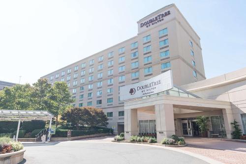 Doubletree by Hilton Charlotte Uptown