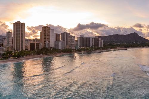 Moana Surfrider, A Westin Resort & Spa, Waikiki Beach