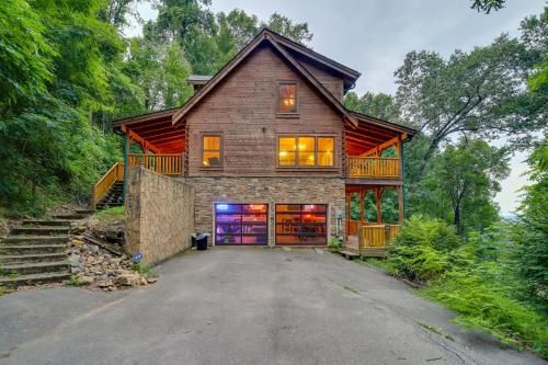Sevierville Rental Cabin with Hot Tub and Game Room! in Sevierville, USA