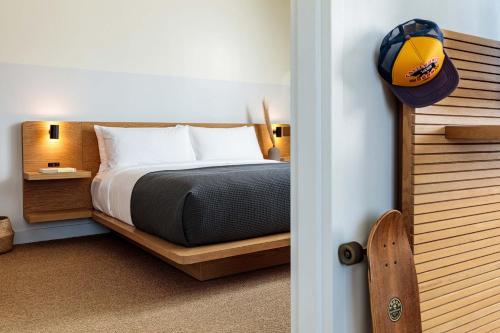 484405840 Hotel June West LA, a Member of Design Hotels
