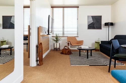484405844 Hotel June West LA, a Member of Design Hotels