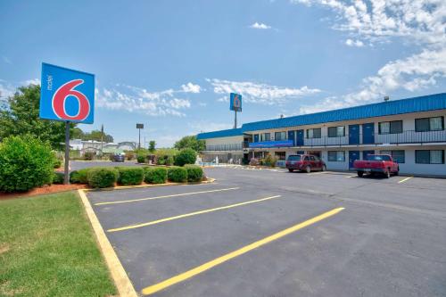 Motel 6-Russellville, AR in Russellville, USA