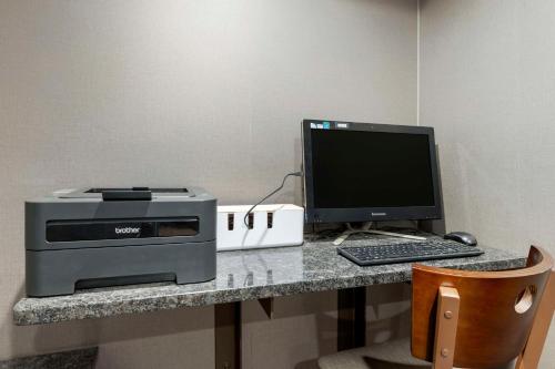 Best Western University Inn at Valparaiso - image 2