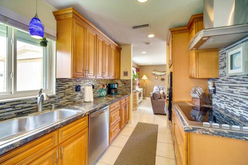 Breezy Palm Bay Home Outdoor Pool, Near Beaches! in Palm Bay, USA
