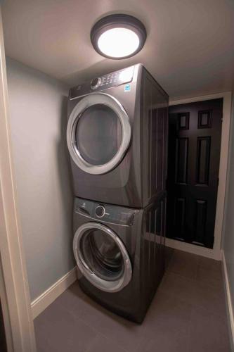 Modern Studio Basement with Private Entrance in Centennial, USA