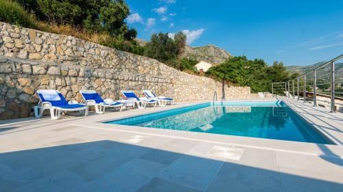 Úszómedence, Villa Adriatic Rooms in Mlini