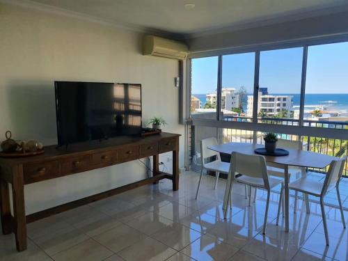 Location at its best in the Heart of Caloundra