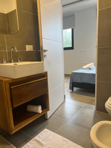 MONOAMBIENTE PARA 2 PERSONAS, EXCELENTE UBICACIONn