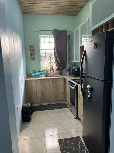 New Private Studio Apartment with Air Conditioning