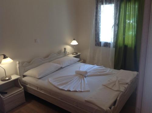 Two-Bedroom Apartment (4 adults) with Balcony image 6