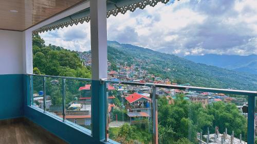 Altan/terrasse, HOTEL ARMS in Kalimpong