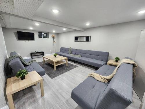 Vast Stylish Apt Close to NYC! in North Bergen, Vereinigte Staaten von Amerika