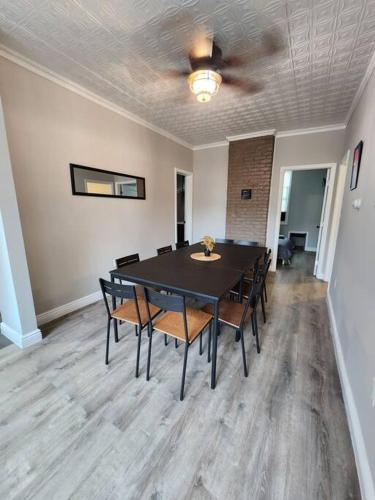 Vast Stylish Apt Close to NYC! in North Bergen, USA