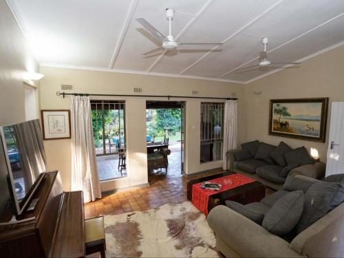 Comfort Holiday Home image 7