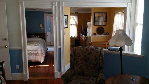 Burbank Rose Inn Bed & Breakfast Newport (RI)