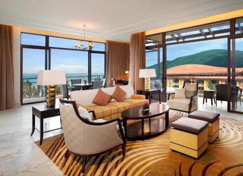 The St. Regis Sanya Yalong Bay Resort