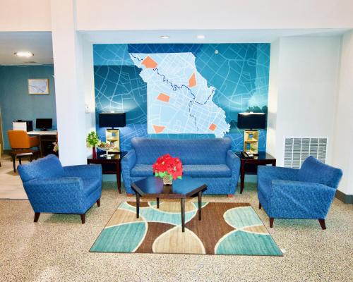 Holiday Inn Express Hotel & Suites St. Charles by IHG Holiday Inn Express Hotel & Suites St. Charles by IHG