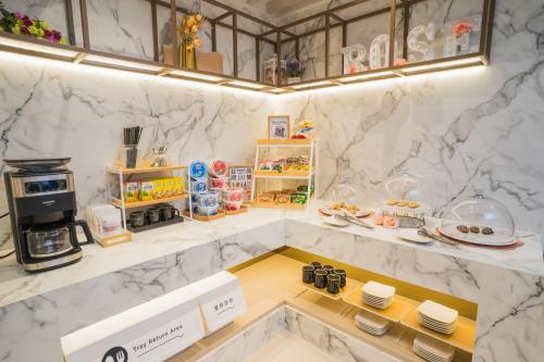 Rose Boutique Hall Station Branch2