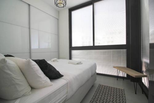 Modern Sea 2BR in Beach Club by HolyGuest - image 3