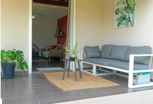 Palvelut, Private Villa, Castel in Lamentin