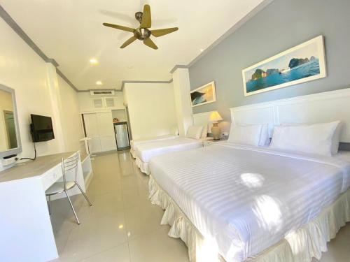 room detail thumbnail 1