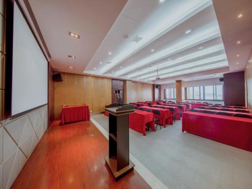 GreenTree Eastern Hotel Jiaxing Haining Leather City Nanguanxiang