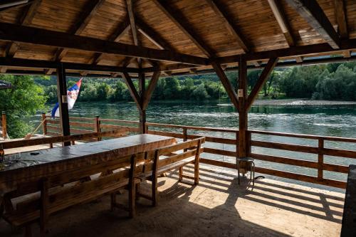 View, Apartmani Zavicaj Gornja Tresnjica in Podnemić