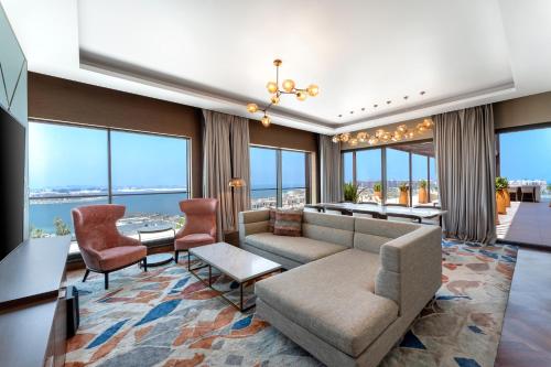 Hyatt Centric Jumeirah Dubai in Bãi Biển Jumeirah