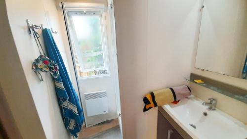2 bedrooms, 4 beds