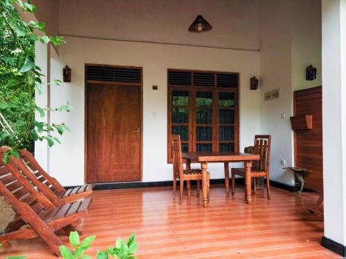 Double Room with Garden View image 2